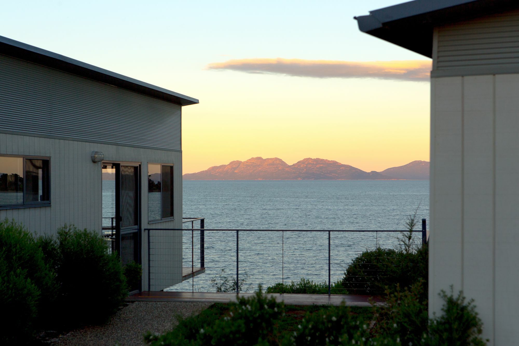 Swansea Beach Chalets Eksteriør billede